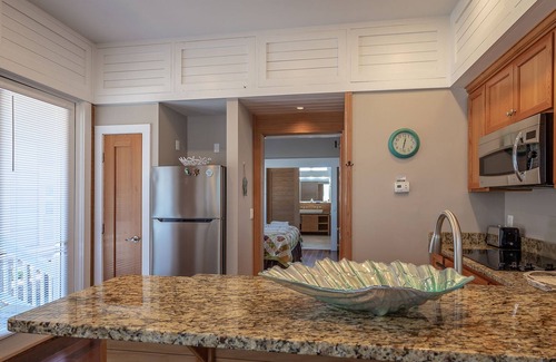Carrabelle Cottage | Nigel's Rest 1BR/1BA less than 5 min. walk to beach!