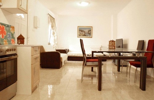 Keramidi Apartment | Nikolaou Apartments Ground Floor