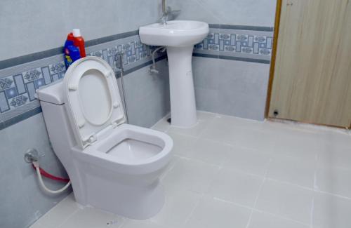 Dehradun Apartment | Nilay Single AC Room