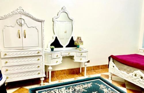 Old Cairo Apartment | Nile and island