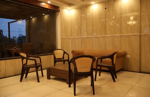 Bullawala Hotel | nIndulge in the ultimate retreat, where paradise awaits you at every turn.