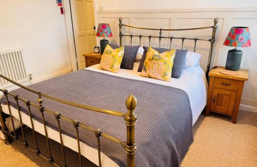 Holmfirth House | Nine Cooper Lane, Holmfirth
