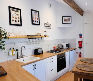 Holmfirth House | Nine Cooper Lane, Holmfirth