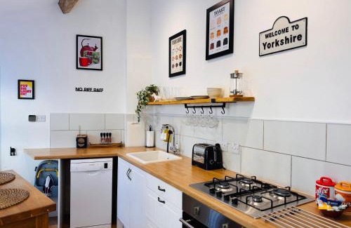 Holmfirth House | Nine Cooper Lane, Holmfirth