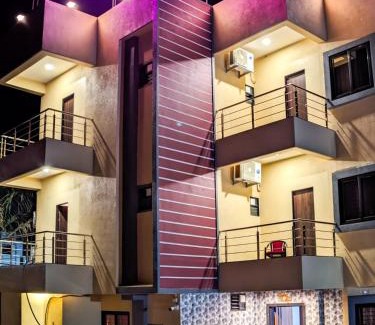 Rajpipla Hotel | Nirmal Luxury Rooms