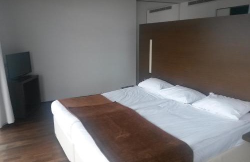 Lara Resort | Nirvana Cosmopolitan Hotel - Convention & Sports Center