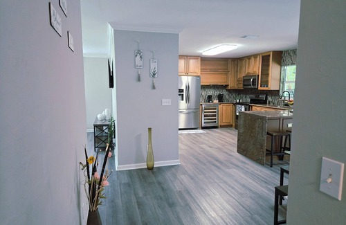 Rural Estates House | nn"Spacious Family Retreat with Pool & Play Area" nn"Fun for Everyone