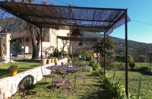 Le Bar-sur-Loup Apartment | Noélie's House