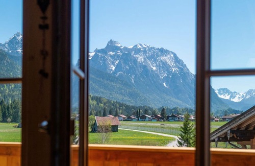 Wallgau Apartment | No. 2 - Country house Geierstanger