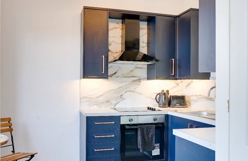 Berwick-upon-Tweed Apartment | No 2 @ The Rocket Rooms Apartments