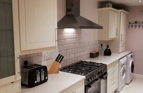 Par House | No. 24 is a spacious family home, within a 5 min walk to a dog friendly beach.