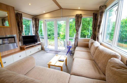Hastings Resort | No 27 Coghurst Hall Hastings