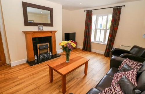 Dungarvan House | No 3 an Seanachai