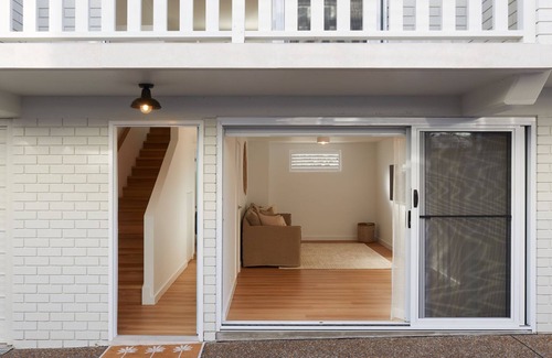 Nelson Bay House | No 3 Luana - Pet friendly holiday townhouse