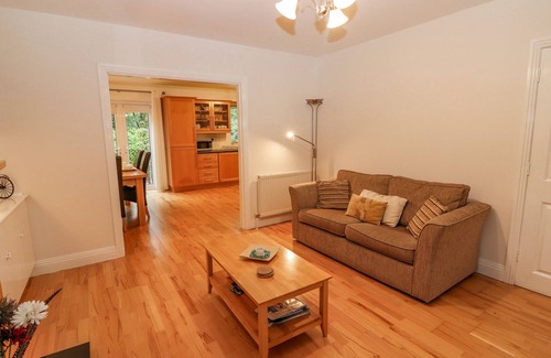Kenmare Cottage | NO. 4 LANSDOWNE VILLAGE, family friendly in Kenmare, County Kerry