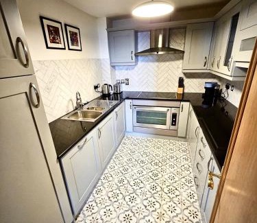 Arden Apartment | No 8 Lomond Castle
