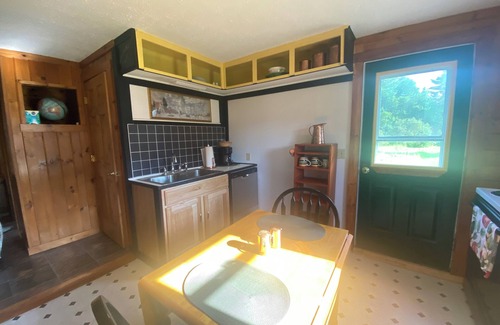 Searsmont Cabin | No bookings after 8/15/2024. Property sold. VRBO Thank you.
