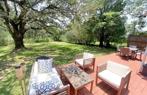 West Ashley House | No Fee Fiesta: NO CHORE LISTS-Pet Friendly, Close to Downtown + Beaches