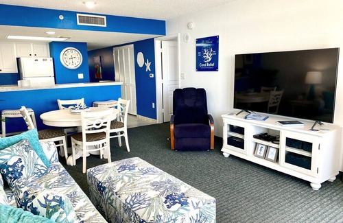 Crescent Beach Condo | NO OWNER FEES! Gorgeous Updated OCEANFRONT 2/2 Suite, OF Master, W/D, 18th Fl