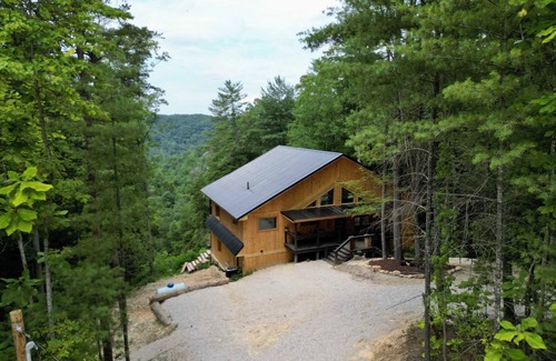 Rogers House | No Place Like Home | Private Bar| Views|XL Hot Tub