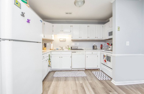 Fayetteville Apartment | No Place Like Homeplace! II