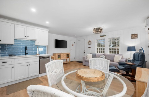 South Yarmouth Cottage | No Plans: Cozy Dog-Friendly Cape Cottage