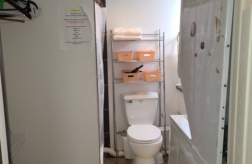 Bethlehem Apartment | No sharing space, minutes walk to tens of restaurants, Hotel Bethlehem.
