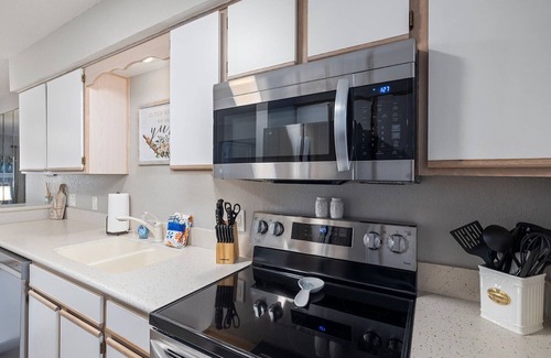 Table Rock Condo | No Stairs, Pointe Royale, Indoor Pool