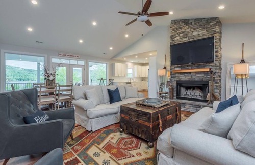 Maynardville House | NO STEPS TO THE LAKE! BRAND NEW LAKE FRONT HOME,** SERENITY AT THE LAKE**