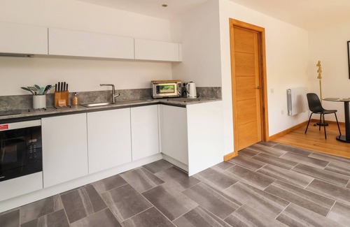 Bishops Castle Cottage | No1 The Lodge