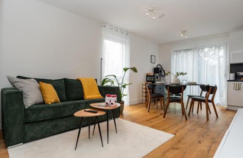 Floridsdorf Apartment | NobleNest: Terrasse - Netflix - Kaffee