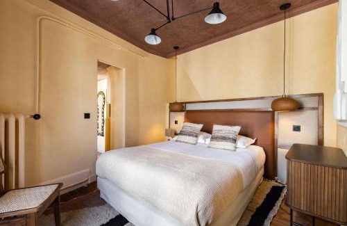 Quartier de la Porte-Saint-Denis Apartment | NoChichi Collections - Grands Boulevards