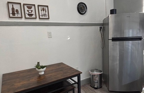 East Little Havana Apartment | Noemi's Studio Suite Steps To Marlins Stadium At Little Havana