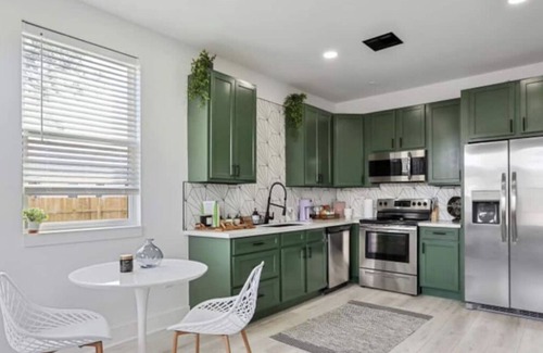 Saint Roch House | Nola Blossom | MODERN Nola Pad