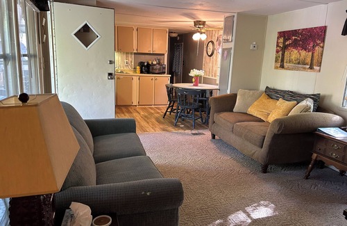 Clarkson House | Nolin Lake walking distance to Conoloway boat ramp