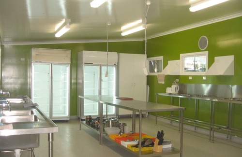 Airlie Beach Hotel | Nomads Airlie Beach