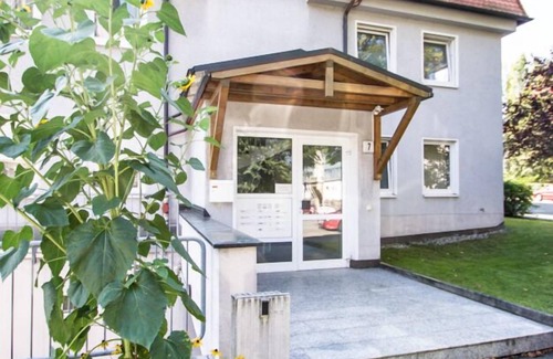 Suedvorstadt Apartment | Non-smoking vacation apartment with sunny garden terrace