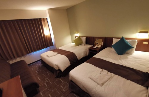 Minamisenba Hotel | Nonsmoking Deluxe Twin Multiple nights vs |/Osaka Ōsaka