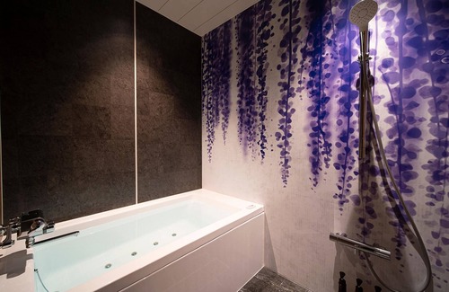 Nishinomiya Hotel | Nonsmoking Royal Room with bath and toilet /Nishinomiya Hyōgo