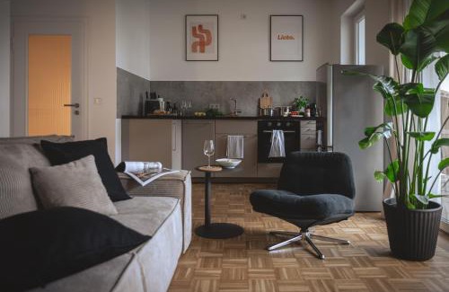Neudorf-Nord Apartment | NOOQA! 'Exklusives Design Apartment' - Parkplatz, Balkon, Nespresso - 6 Personen - 85qm