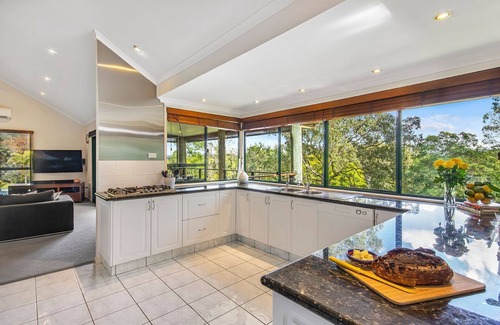 Ninderry House | Noosa Hinterland acreage close to Coolum beach