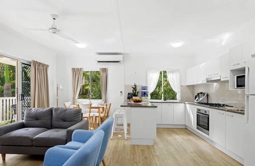 Verrierdale Cottage | Noosa Hinterland Escape with your Furry Friend. Beach and hinterland position!