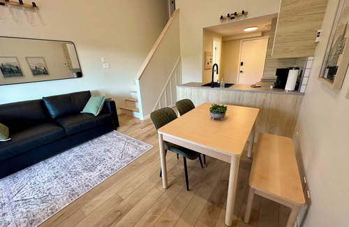 Mont-Tremblant Village Apartment | Nordic Fristad - Close to the lake and the ski mountain!