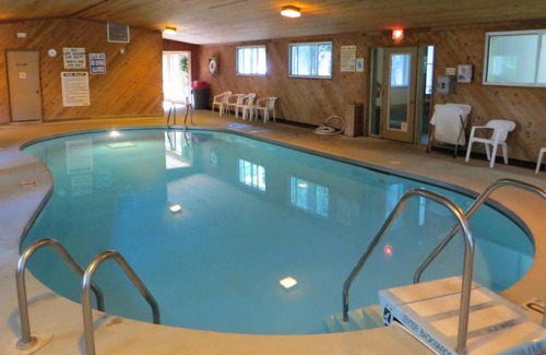 Sister Bay Hotel | Nordic Lodge