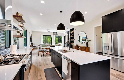 Egg Harbor House | Nordica House and Loft-Walk to Egg Harbor