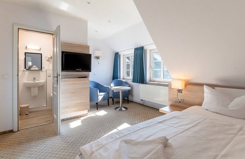 Hattstedtermarsch Hotel | Nordsee-Hotel Arlau-Schleuse