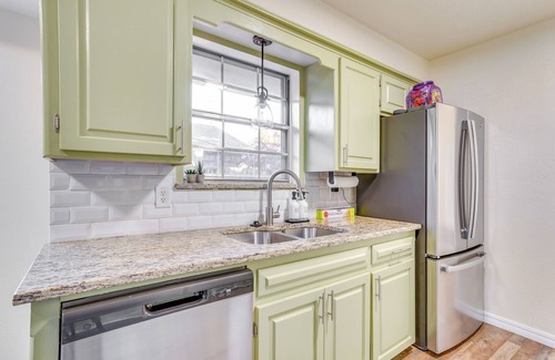 Norman Cottage | Norman Home w/Fenced Yard & Grill: 1 Mi to OU!