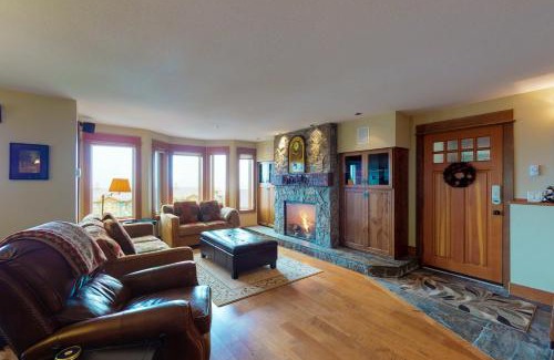 Big White Ski Resort House | North 9