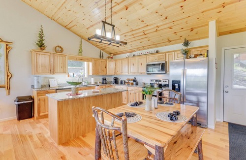 Murphy Cabin | North Carolina Cabin - Pool Table & Mountain Views