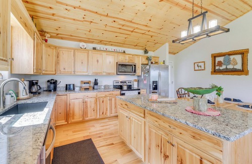 Murphy Cabin | North Carolina Cabin - Pool Table & Mountain Views